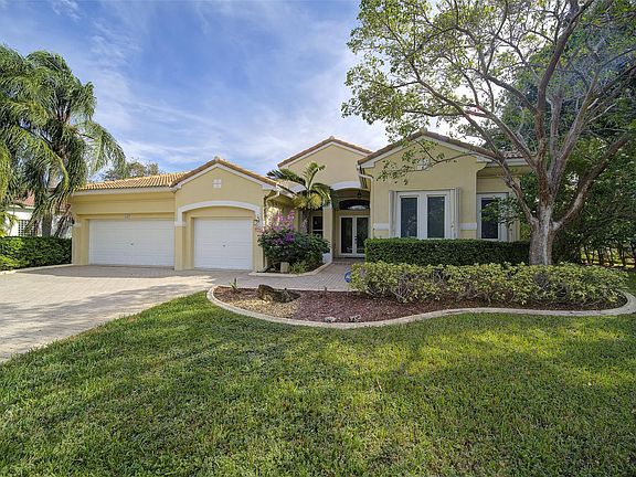2nd image of 1570 SW 155th Avenue