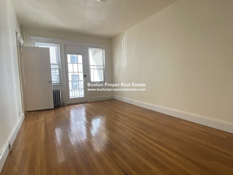 19 Melvin Ave #14 — Photo 9