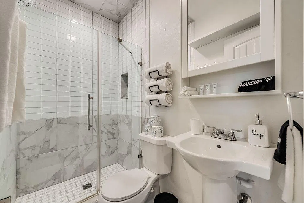 1 bed, 600 sqft, $1,700 — Photo 1