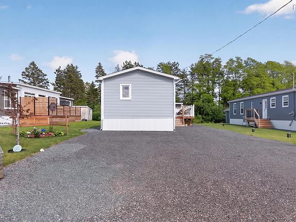 2nd image of 86 Sunrise Ct