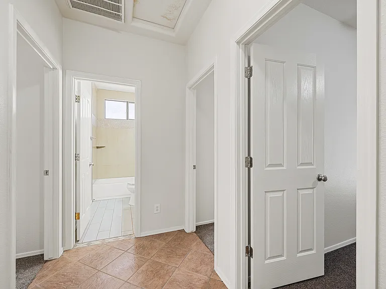 15929 W Custer Ln — Photo 26