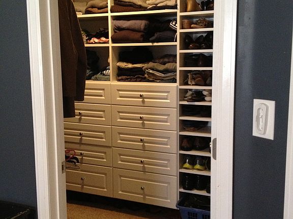 Master closet walk-in