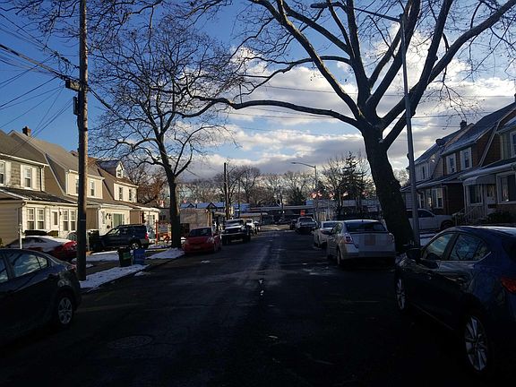 4th image of 89-16 250th St