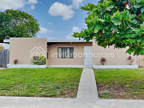 591 Sioux Rd, Lake Worth, FL 33462