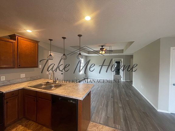 4th image of 2508 W Saige Dr
