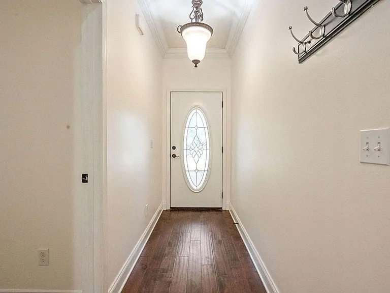 2159 Bayshore Dr — Photo 7