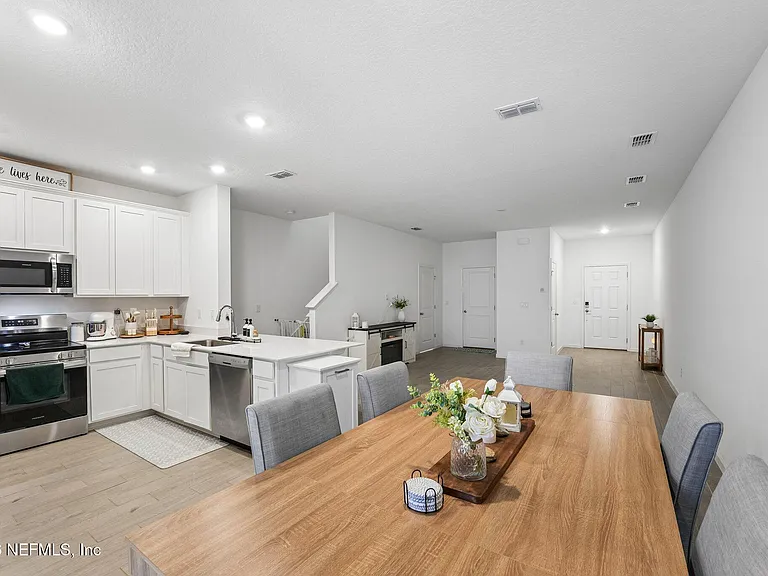 2160 Windward Cay Ln — Photo 11