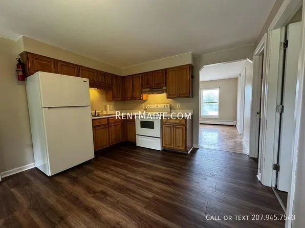 8 Priest Hill Rd, Vassalboro, ME