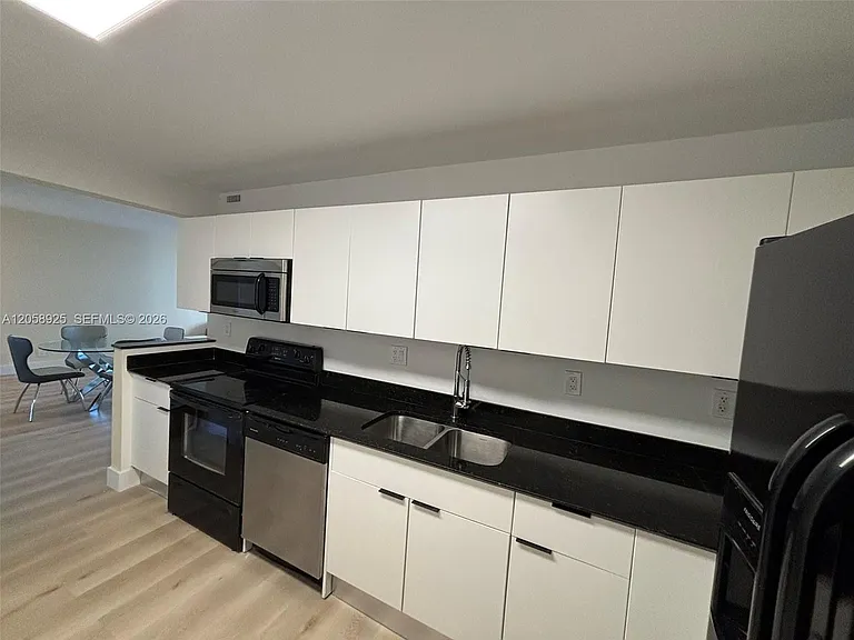 3001 S Ocean Dr #639 — Photo 6
