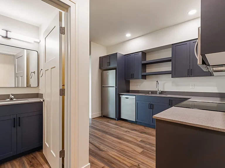 720 Murdock St — Photo 10