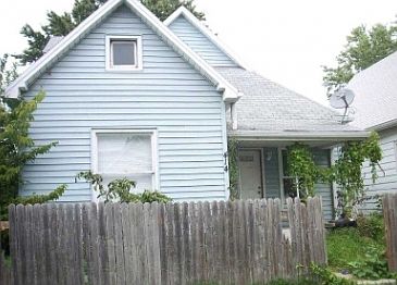 1st image of 414 E Caven St
