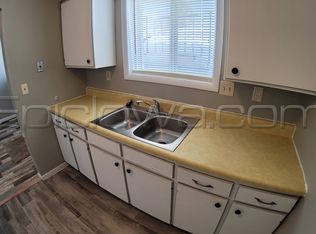 3720 12th Ave SW #1, Cedar Rapids, IA 52404