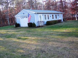 14 E End Ave, East Quogue, NY 11942
