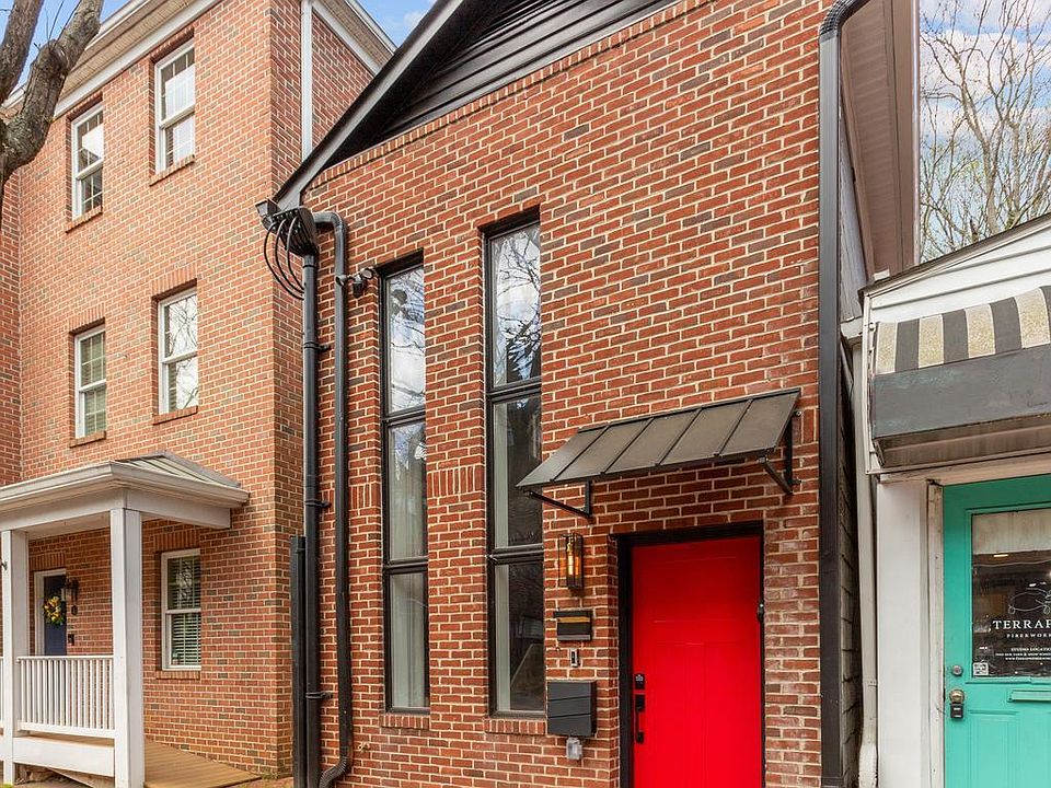 1st image of 220 West St