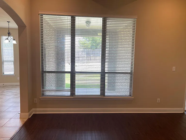 4052 Angelina Dr — Photo 22