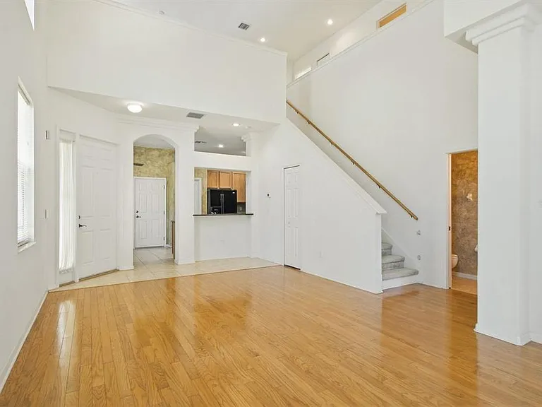 1405 Ridge Ter — Photo 6