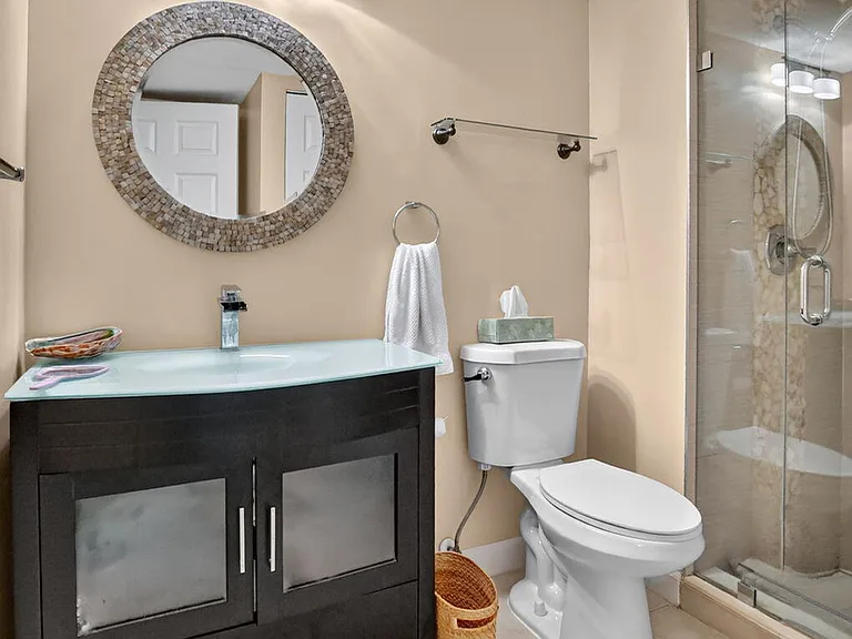 21211 Lago Cir #C — Photo 27