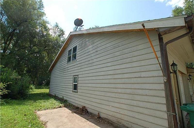 1st image of 5555 SE Circle Dr
