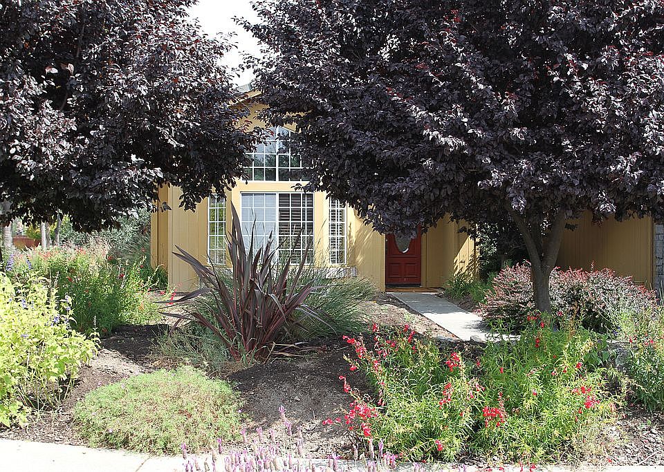 1st image of 3300 Brittany Cir