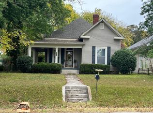 109 Riverside Dr, Columbia, TN 38401