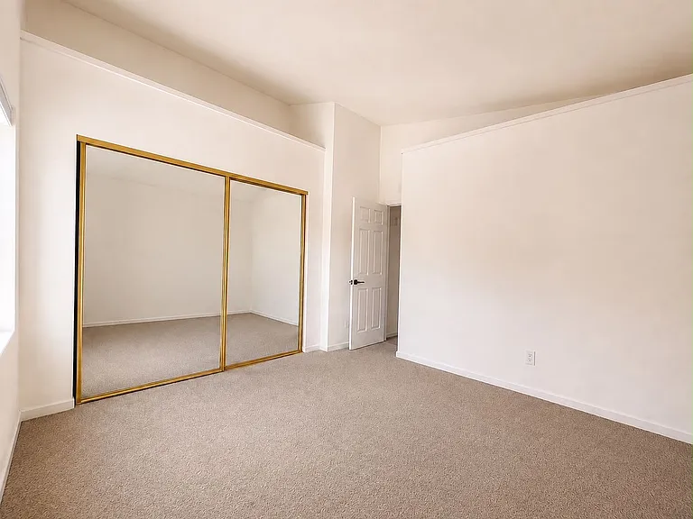 1814 K St #L3 — Photo 21