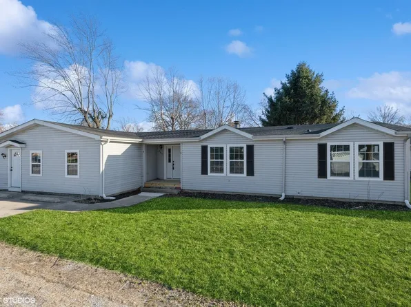 517 Center St, Mulberry, IN 46058