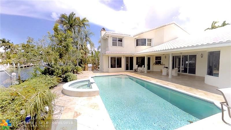 1st image of 275 Codrington Dr