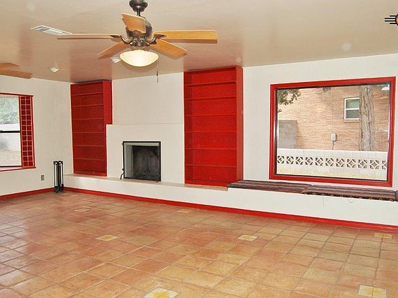 3rd image of 2115 S Avenue H