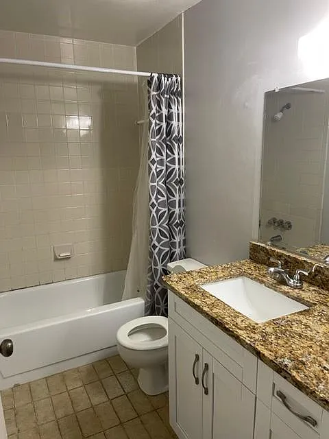 2 bed, 879 sqft, $1,550 — Photo 3