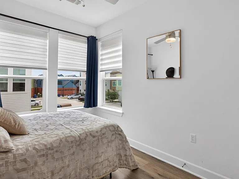 4206 Margarita St — Photo 15