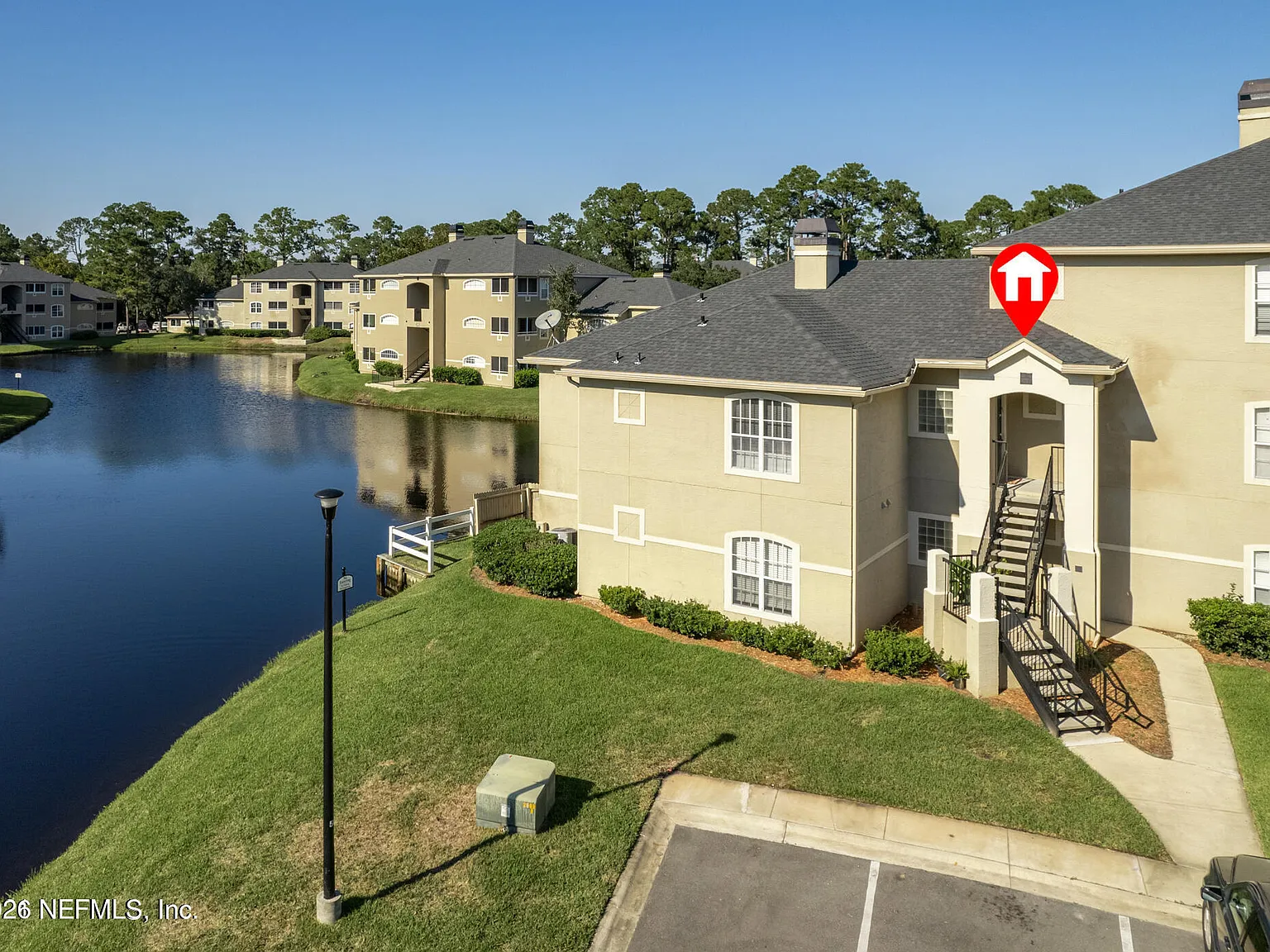 3 bed, 2.0 bath, 1413 sqft, $2,500 — Photo 1