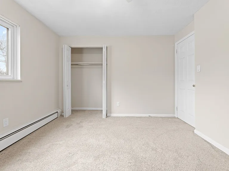 The Hillcrest Apartments — Photo 45