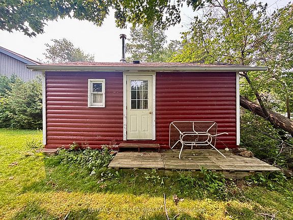 3rd image of 2356 Lakeshore Dr