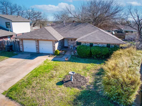 708 N Patterson Dr, Moore, OK 73160