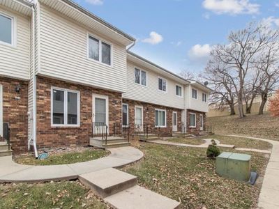 234 Holiday Cir #45, West Des Moines, IA, 50265