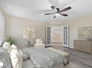 749 Beach Park St, Henderson, NV 89015