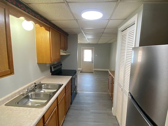 5th image of 104 W Washington St #108