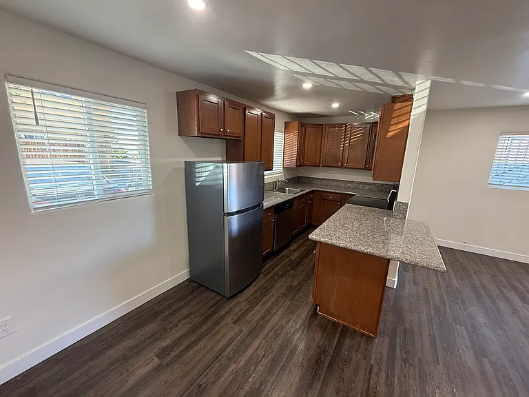 4674 Wilson Ave #4 — Photo 1
