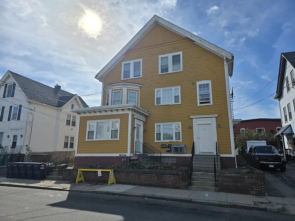  328 2nd Ave 1stflr Updated 2b/1b Petsok Laundry Spacious Newfloors