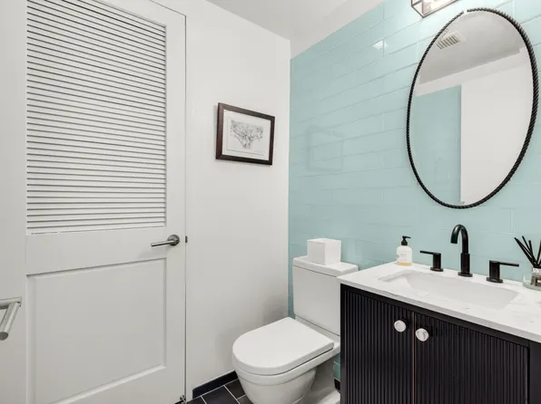 310 West 52nd Street image 7 of 7