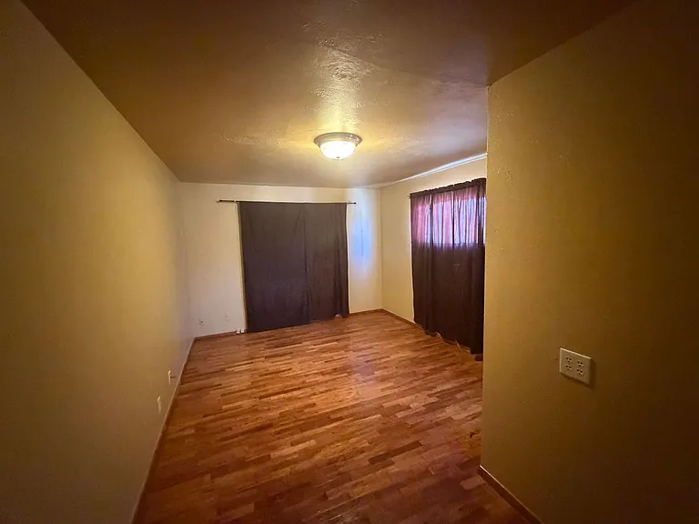 1031 Spring St — Photo 7