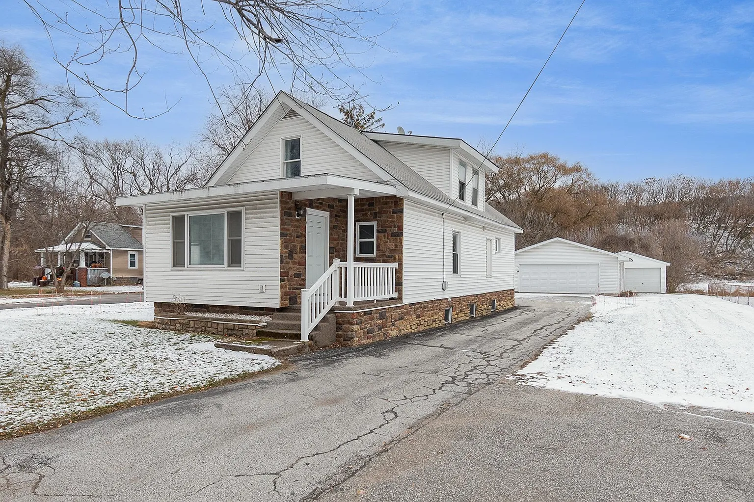 24 Westside Saginaw Rd photo 1