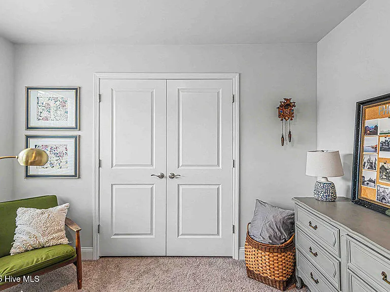 702 Greenwich Pl — Photo 38