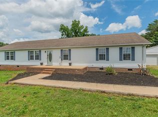 4600 Grooms Rd, Reidsville, NC 27320