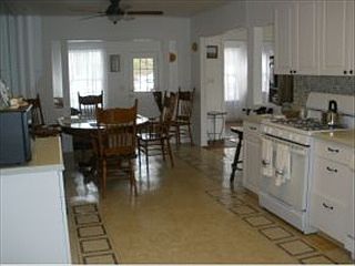 2nd image of 412 Hemlock Dr