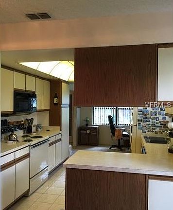 4th image of 2521 Larkin Dr #2521