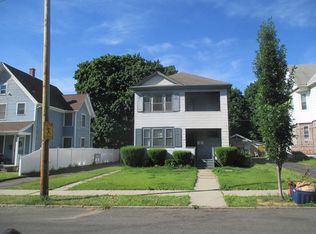 30 Willow St, Holyoke, MA 01040