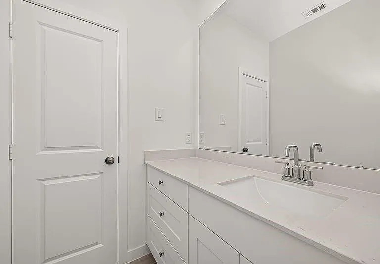 25714 Sapphire Cove St — Photo 44