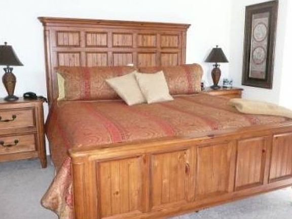 Master facing Lake w/ fan