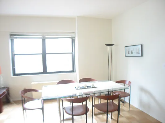 Rented by REGII | media 6